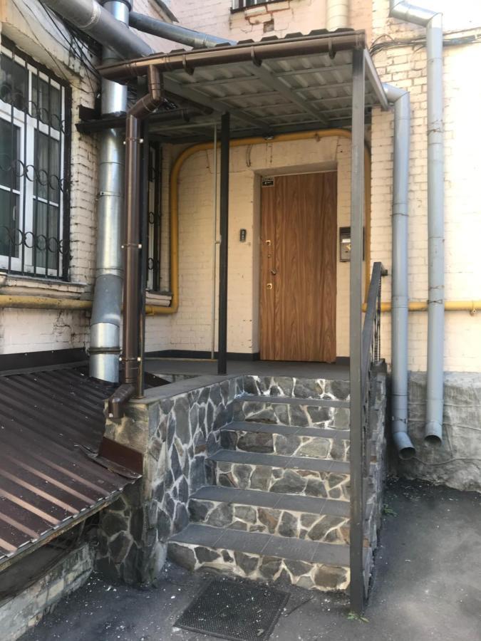 Ararat-Tarasa Shevchenka Hostel Kiev Exterior foto